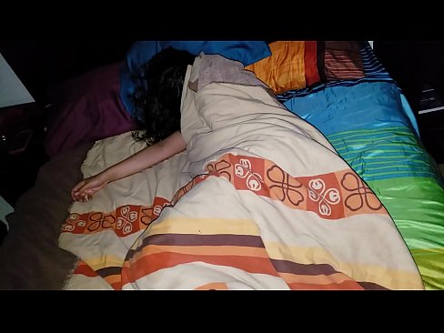 ❤️ ස්ටේප්සන් තම තරුණ සුළු මව නිදා සිටියදී ඇයට බැණ වදියි. අසභ්‍ය වීඩියෝව si.redpornpictures.ru
